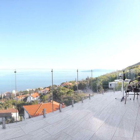 Apartment Birds View Opatija Exteriör bild